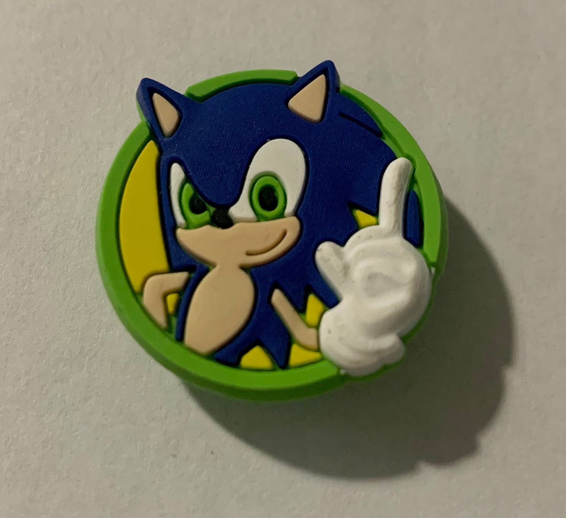 Sonic- green circle croc charm